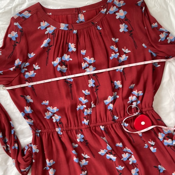 Dress with long sleeves Color- Red/Blue/Black Size-Medium NWOT - Picture 12 of 15